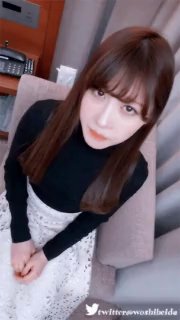 【校园暴力】高中生勾引别人男朋友，被带到操场强行扒光