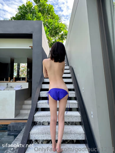 【2023-08-22】softy boobs.. taste me with your tongue.m4v